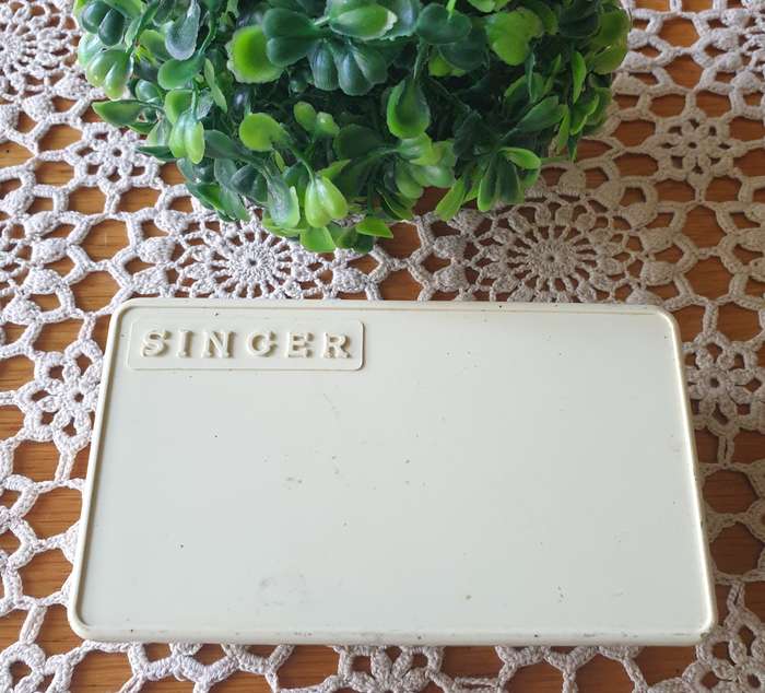 SINGER SEWING ACCESORIES