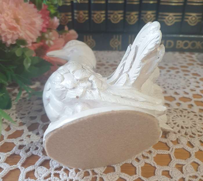 Vintage Dove Figurine | Decor |