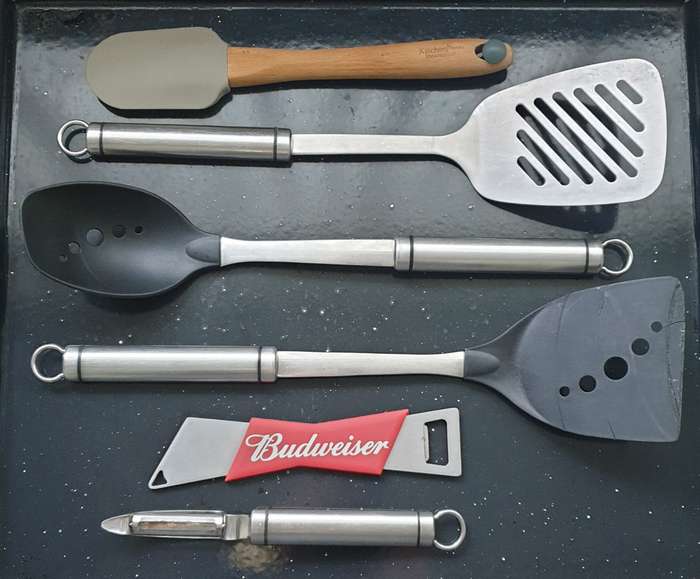 UTENSILS FOR YOUR KITCHEN
