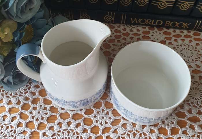 ROYAL DOULTON MILK POURER AND SUGAR BOWL