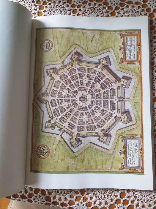 Decorative Maps Barron, Roderick