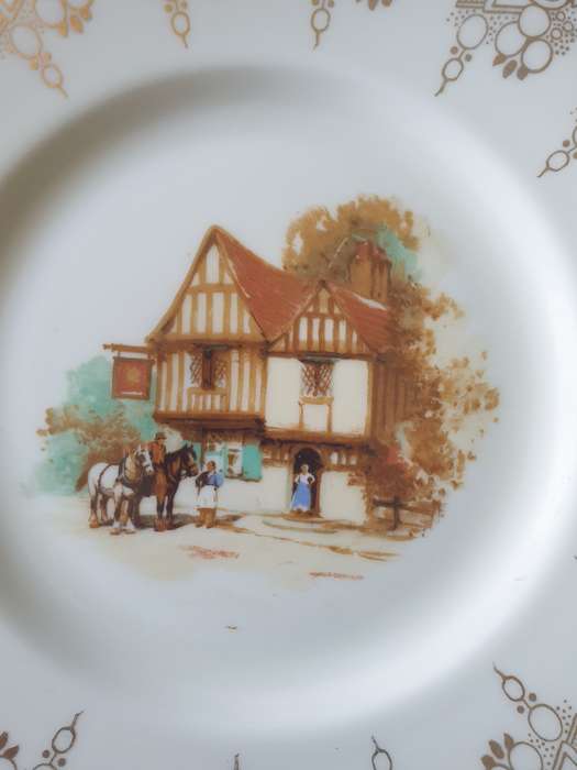 ROYAL DOULTON  | WALL PLATE |