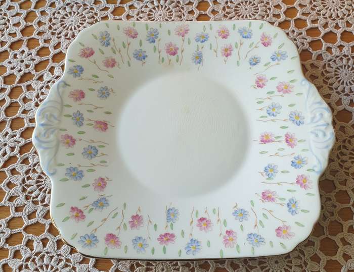 Vintage Heathcote Tea Set for your Collection
