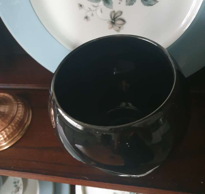 CERAMIC BLACK CANDLE BURNER