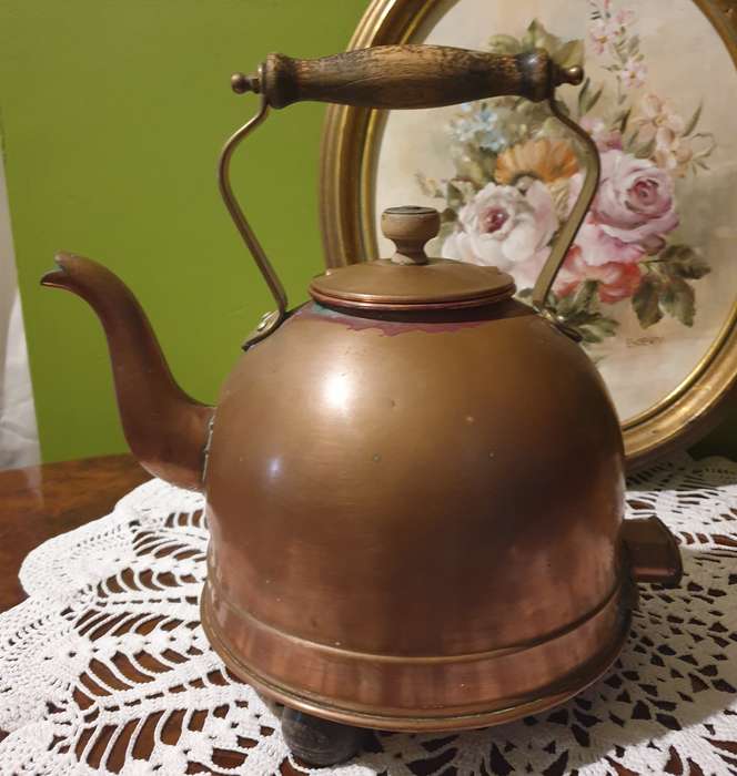 VINTAGE ELECTRIC COPPER KETTLE (NOT WORKING )