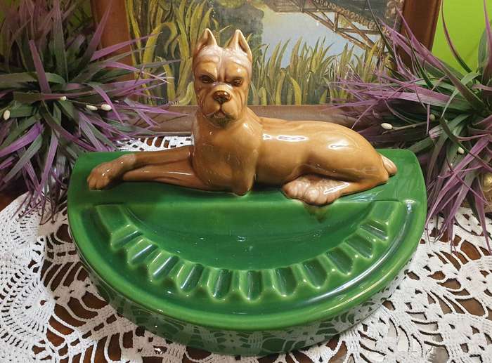 An ashtray for cigar, porcelain, dog, art deco, 1940s.