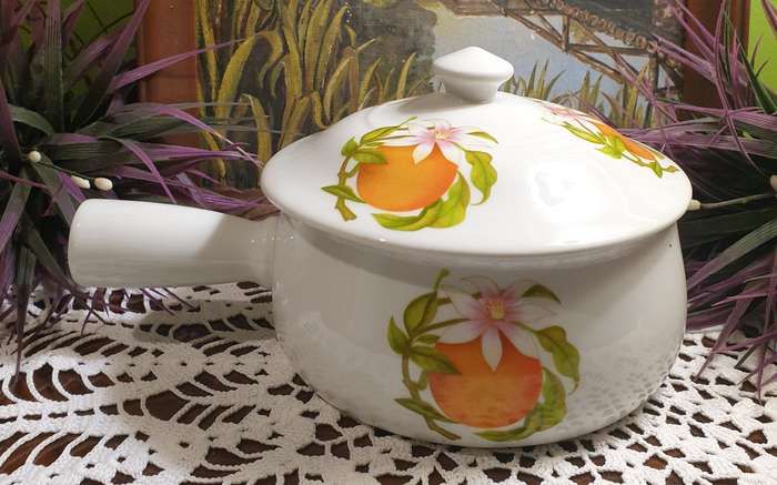 Vintage Porcelain Pot By Tradition CNP France  | large |