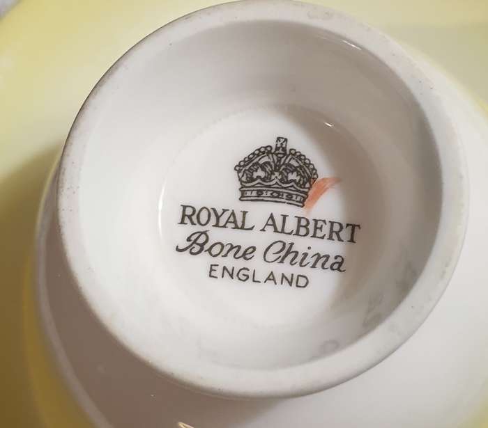 Royal Albert Vintage Teacups and Saucers | Bone China | Yellow  |