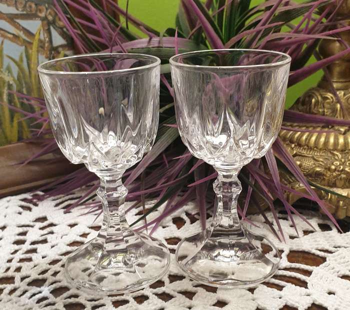 SET OF CRYSTAL SHERRY GLASSES | ITALIAN |