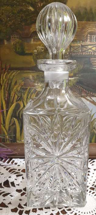 CRYSTAL DECANTER