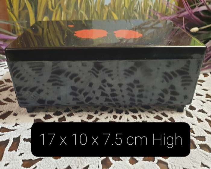 VINTAGE JEWLERY BOX | MUSICAL |