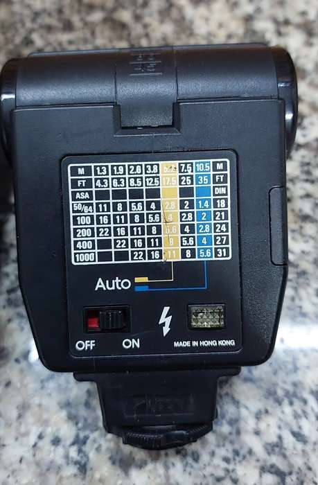 BRAUN AND KALIMAR FLASH FOR 35MM CAMERA  - WORKING TESTED.