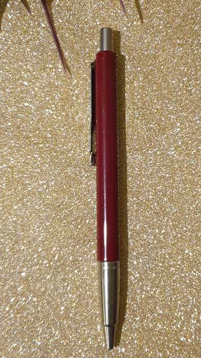 PARKER PEN MADE IN THE UK | NEEDS A NEW REFILL |