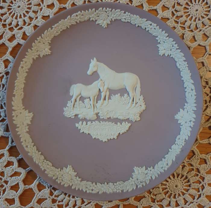 Vintage 1981 Wedgwood White on Lilac Jasperware Mother's Day Collectible Horse Plate