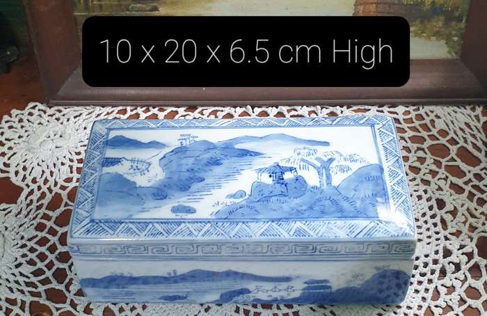 Japanese Porcelain Box | Underglaze Blue & White | 20 x 10 x 6.5 cm