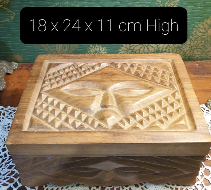 HEAVY WOODEN STORAGE JEWELRY BOX