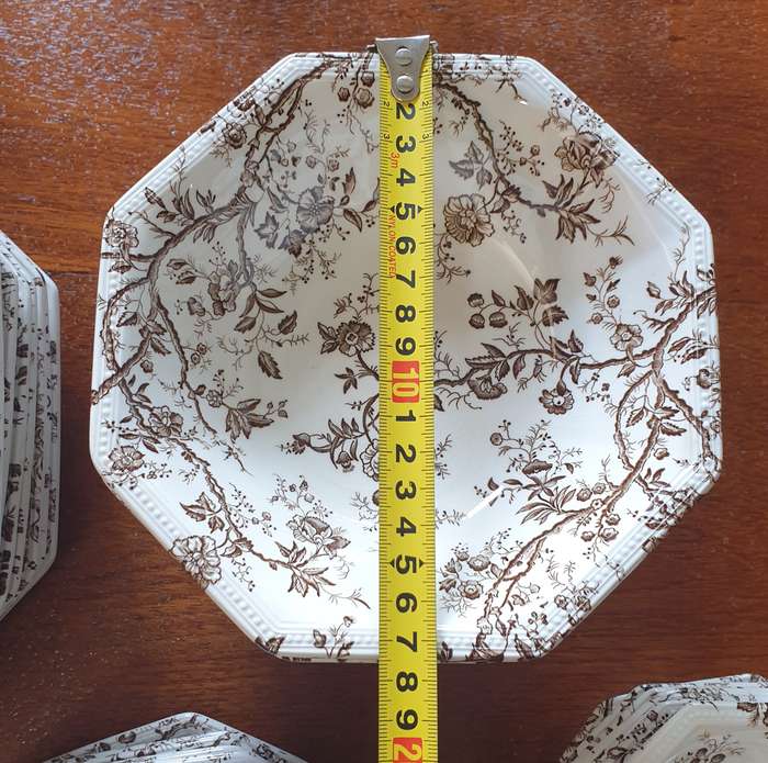 Vintage Johnson Brothers Hyde park octagonal , ironstone made in England 1980s