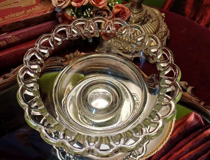 Vintage Clear Glass Bowl with Lacey Reticulated Rim  19 x 10 cm