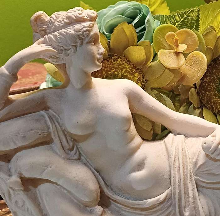Venus Victrix, Pauline Bonaparte - Resin Sculpture/Figurine - Vintage