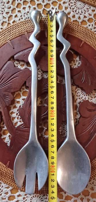 VINTAGE UTENSILS | DISPLAY | DECOR | SALAD SET | WUMA  STAMPED |