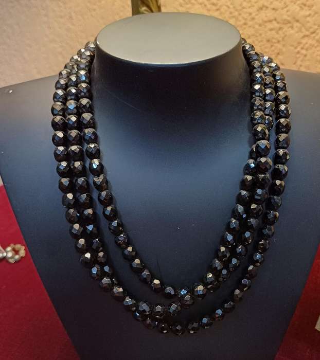 Vintage necklaces | 01 |