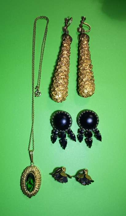 Vintage Costume Jewelry  | 08 |