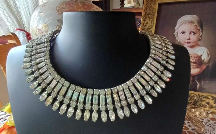 Vintage 1950's Necklace and Brooch | 15 |