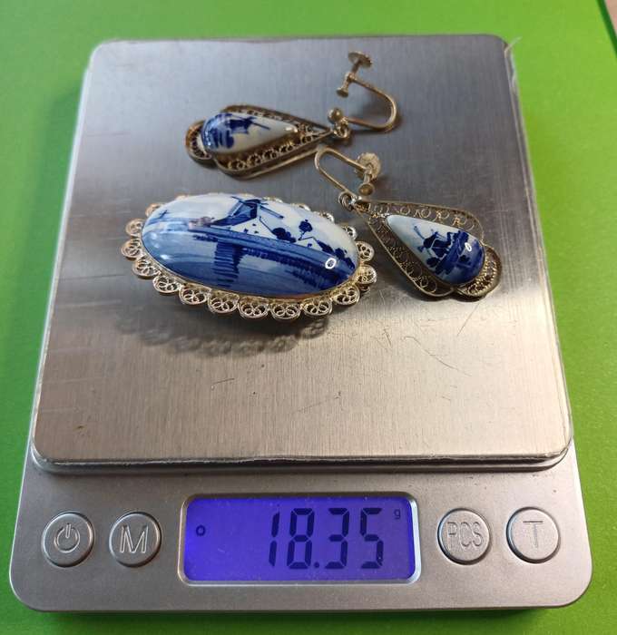 VTG Delft Porcelain Silver Earrings Brooch | 29 |