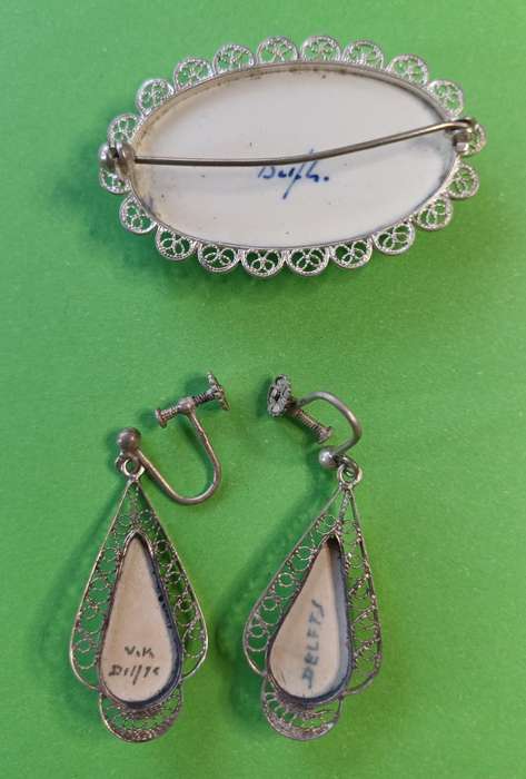 VTG Delft Porcelain Silver Earrings Brooch | 29 |