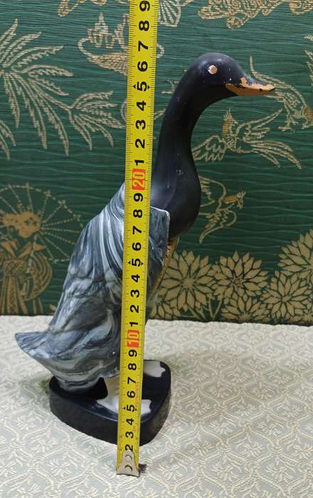 Vintage Plastic Duck Clothes Valet Closet Brush