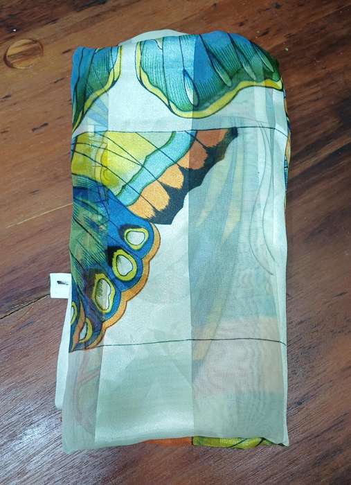 Scarf | 92 x 92 cm | With Style and Grace, From My Atelier to Yours |