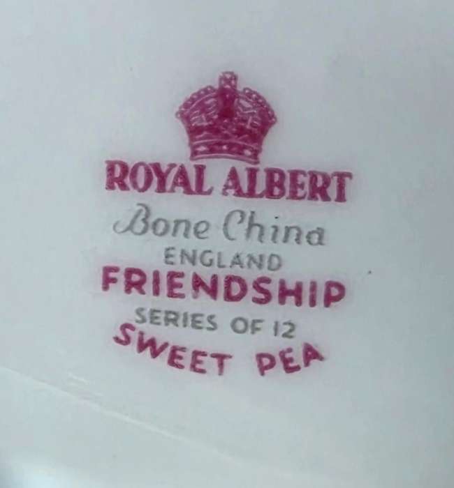 ROYAL ALBERT LEAF DISH | SWEET PEA | FRIENDSHIP SERIES |