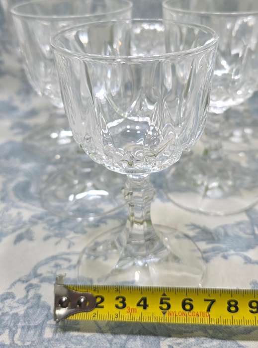 RCR Royal Crystal Rock 24% Lead Crystal White Wine Glasses Set of 6   (02)