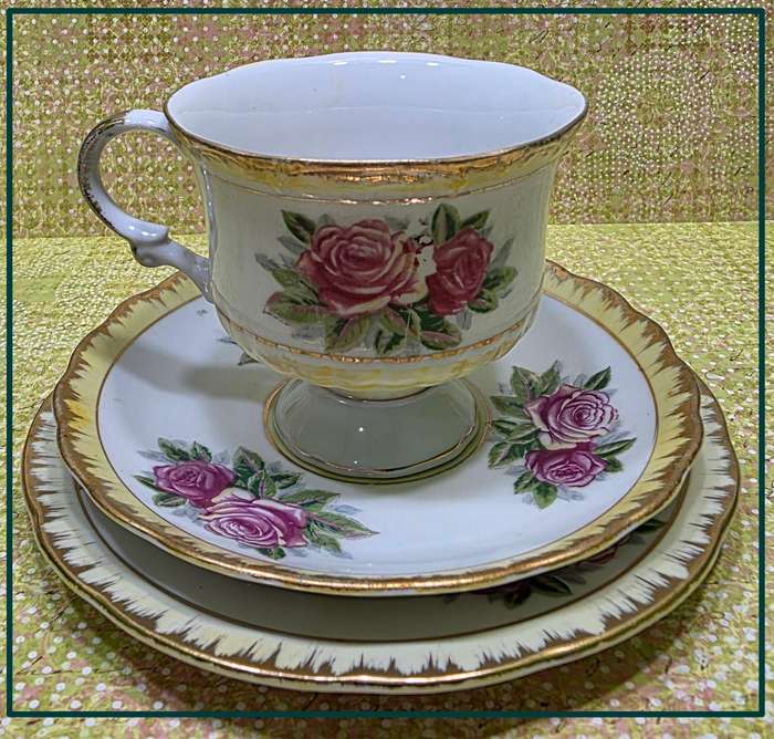 Vintage Porcelain Tea Trio Set | Elegant Rose Pattern | 04 |