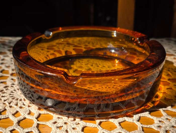 LARGE HEAVY AMBER GLASS ASHTRAY | MADE IN ITALY