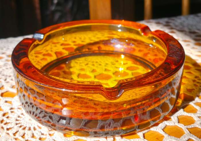 LARGE HEAVY AMBER GLASS ASHTRAY | MADE IN ITALY