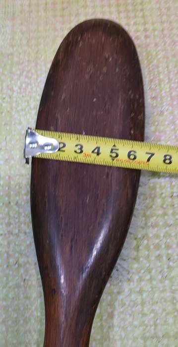 VINTAGE WOODEN CLOTHES BRUSH