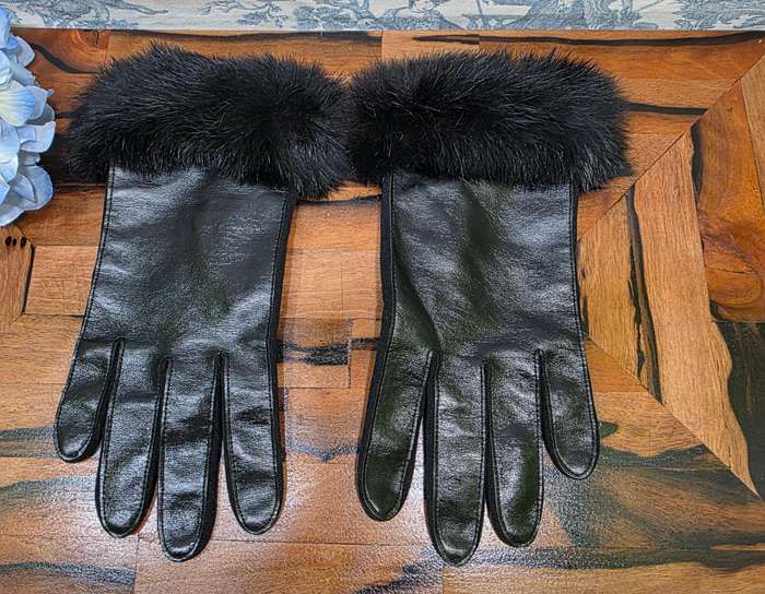 Real RABBIT FUR & leather gloves, insulated winter gloves, black rabbit fur on black leather gloves