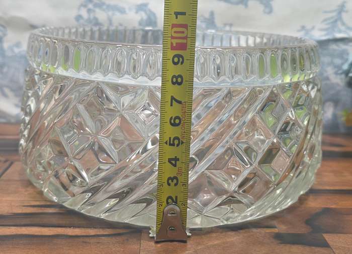Beautifull Heavy Crystal Bowl
