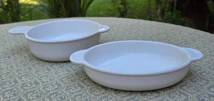 Set of 2 Vintage CorningWare Ovenproof Bowls  Made in the USA