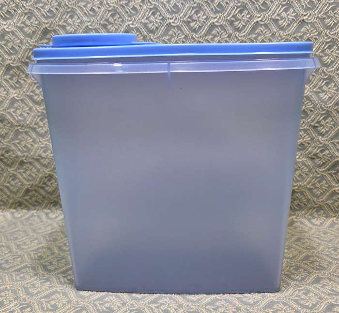 Tupperware Container | Like NEW |