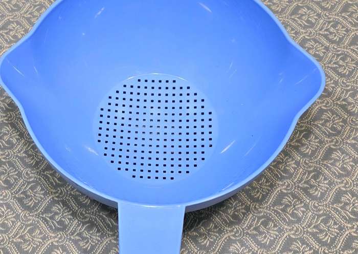 Tupperware Handled Colander Strainer Double Spout | 02 |