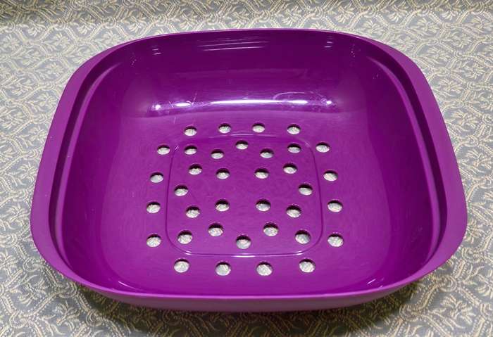 Tupperware Purple Strainers