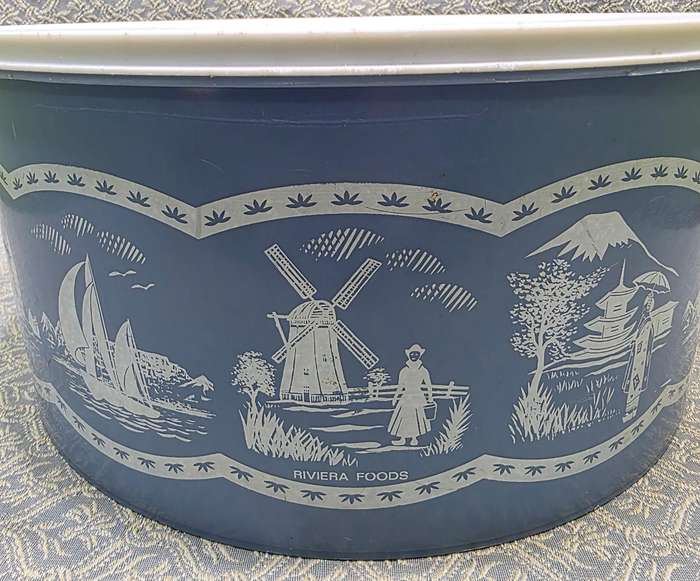 RIVIERA FOODS  BISCUIT CONTAINER