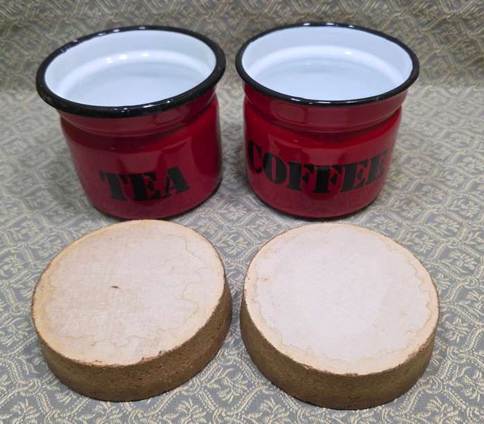Café et Thé  Polish Enamel Charm for Your Cuisine