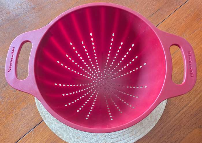KitchenAid Classic Plastic Colander, 5-Quart, Red
