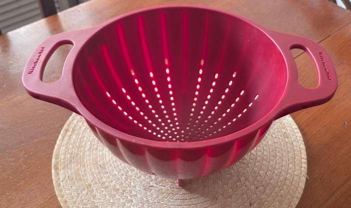 KitchenAid Classic Plastic Colander, 5-Quart, Red