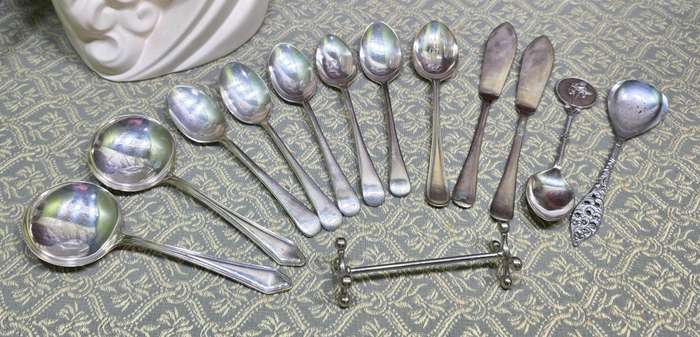 BUNDLE OF CUTLERY