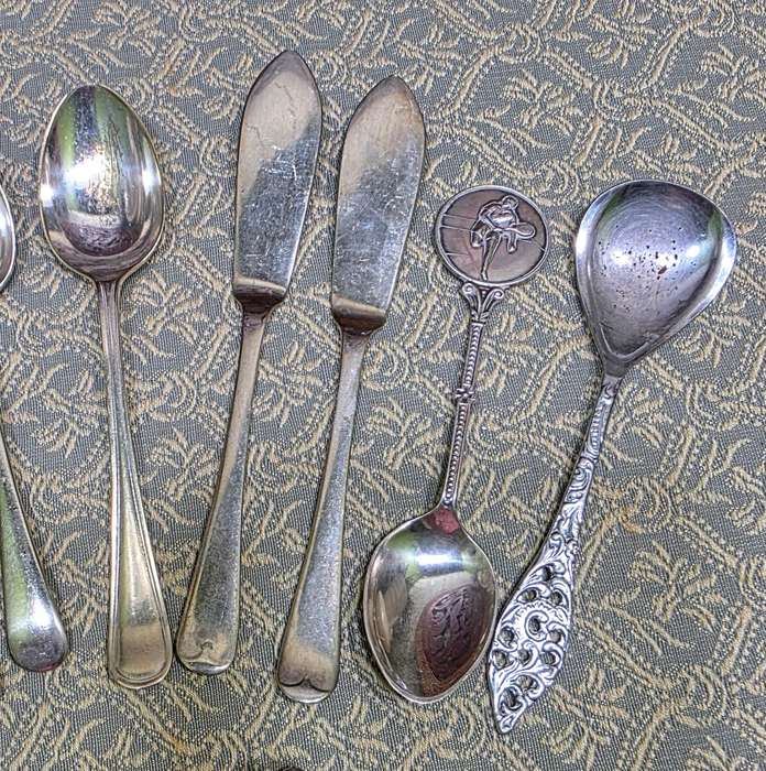 BUNDLE OF CUTLERY
