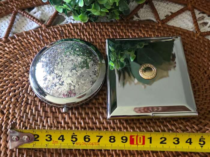 Set of Two Vintage-Style Compact Mirrors